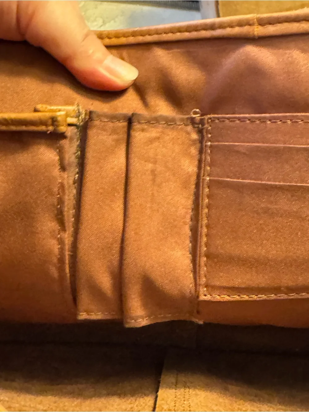 Le Donne Tan Genuine Leather Messenger Briefcase Laptop Bag